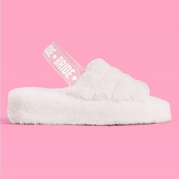 xo, Fetti Bride Strap Slippers - White Fur, Bachelorette Party, Wedding Size M/L - Picture 9 of 12